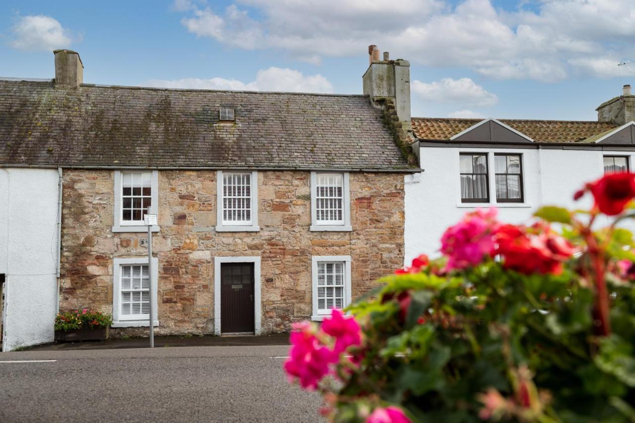 Courtyard At Crail Daire Dış mekan fotoğraf