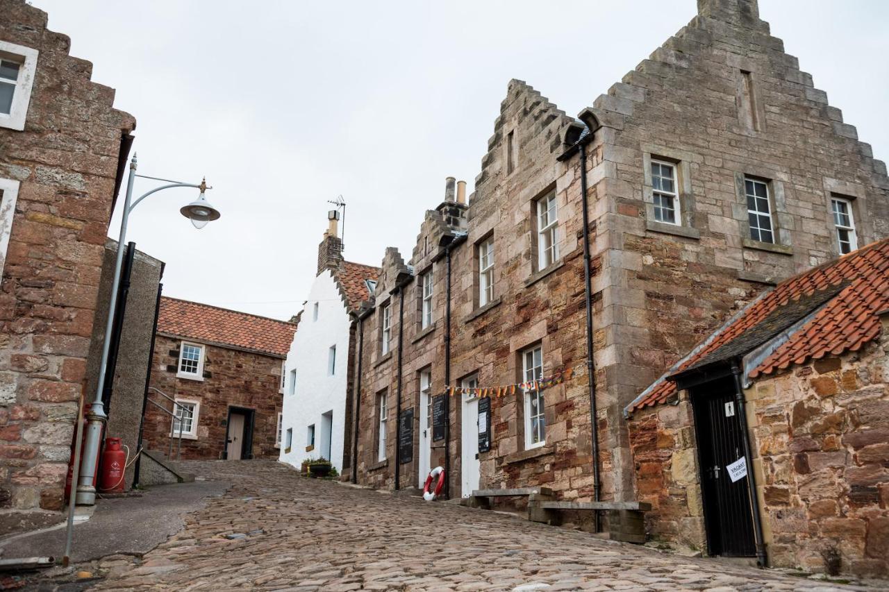 Courtyard At Crail Daire Dış mekan fotoğraf